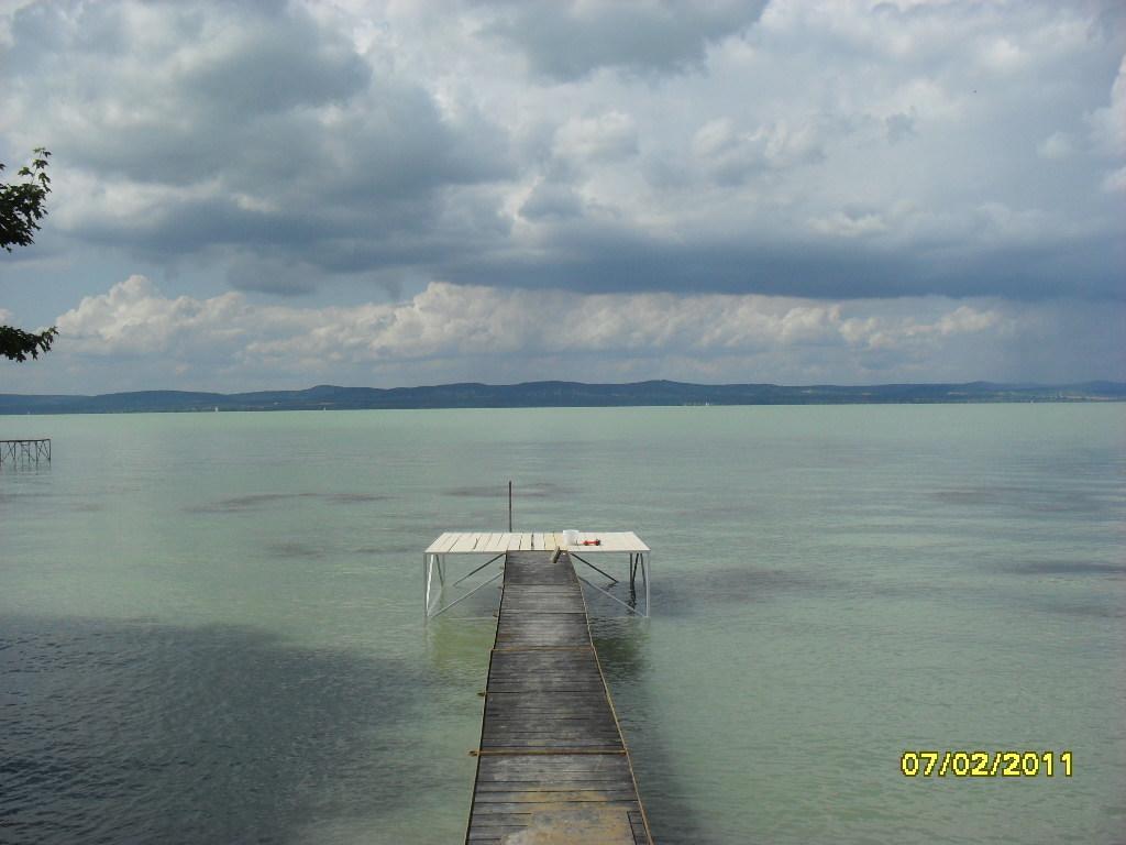 Aba Sea House Balatonszarszo Exterior foto